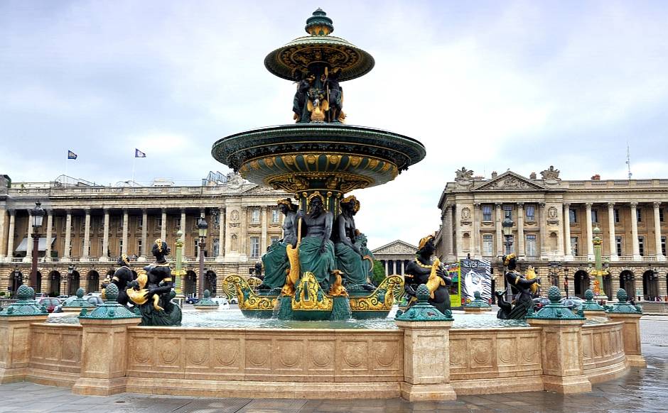 paris brunnen